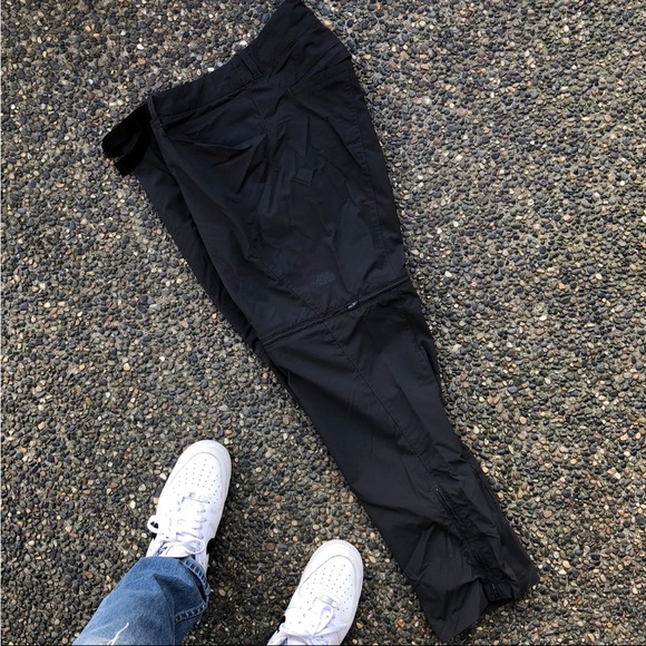 The North Face Cargos/Shorts - Picture 3 of 8